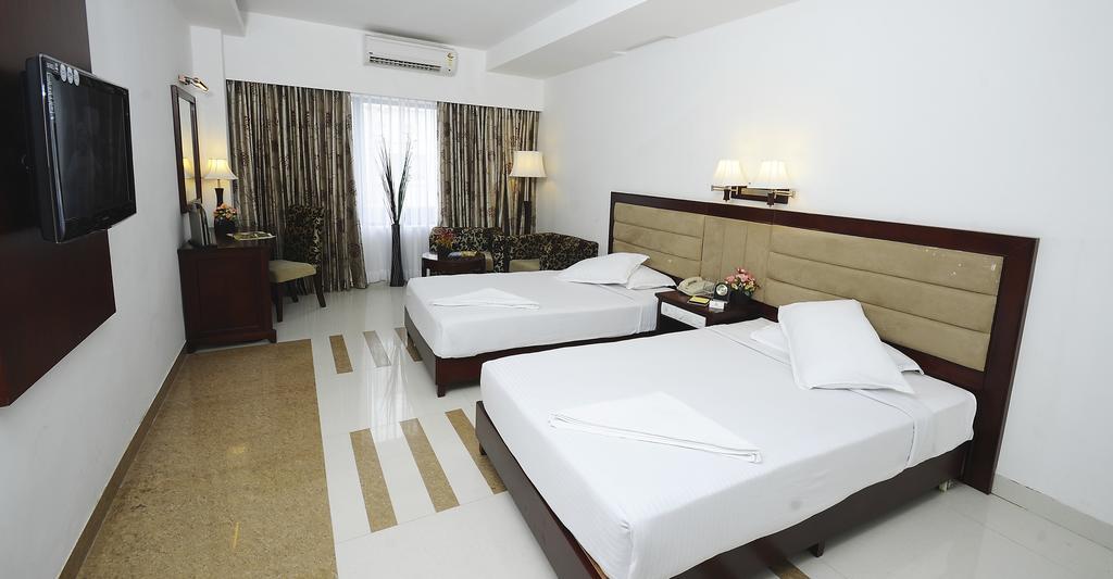Rr Inn Palayankottai Esterno foto